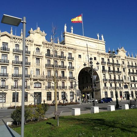 Hospedaje Menendez Pelayo Santander Exteriör bild