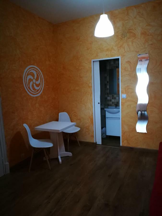 Hospedaje Menendez Pelayo Santander Exteriör bild