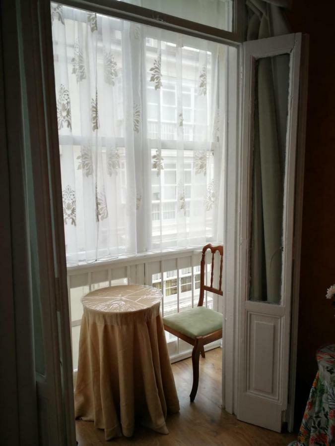 Hospedaje Menendez Pelayo Santander Exteriör bild