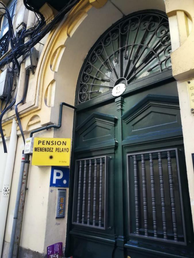 Hospedaje Menendez Pelayo Santander Exteriör bild