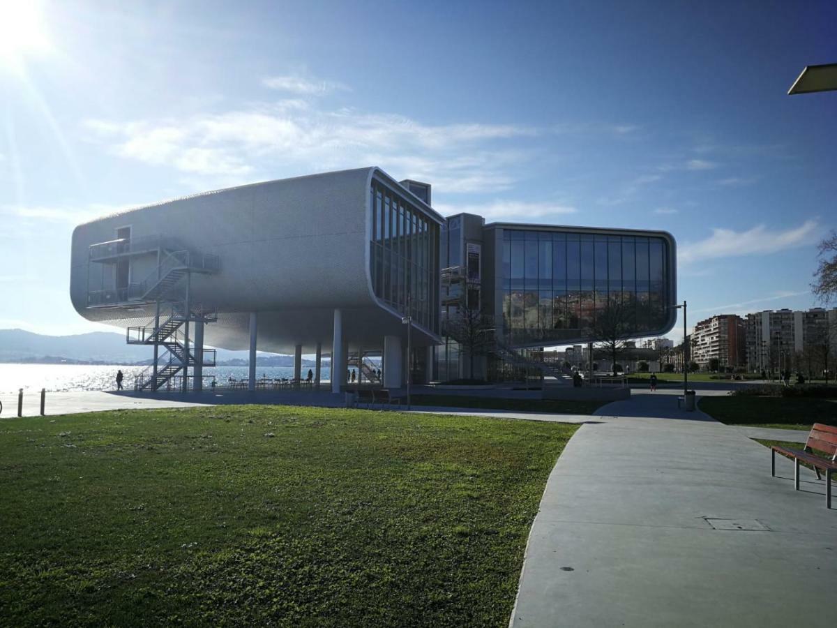 Hospedaje Menendez Pelayo Santander Exteriör bild